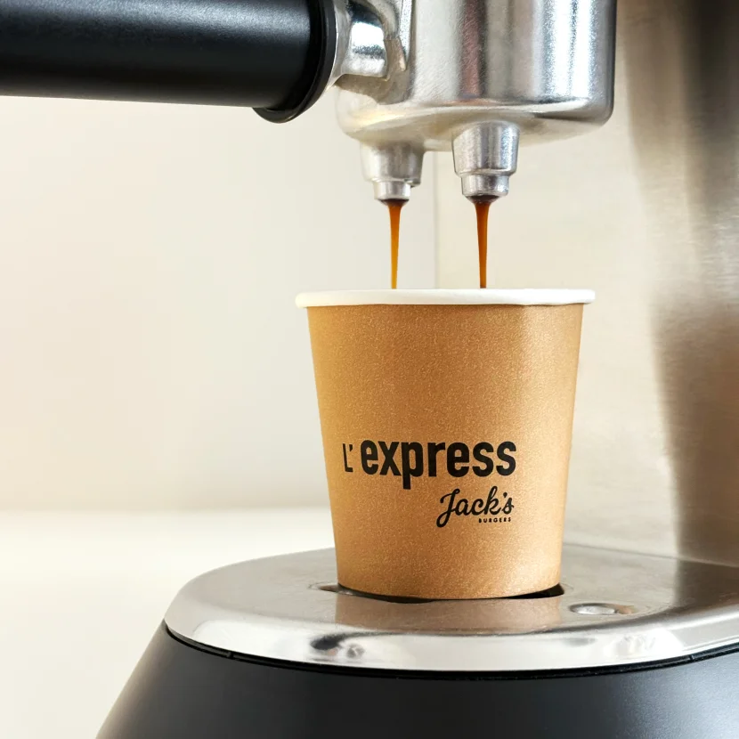 gobelet en carton personnalisé pour la cafétéria